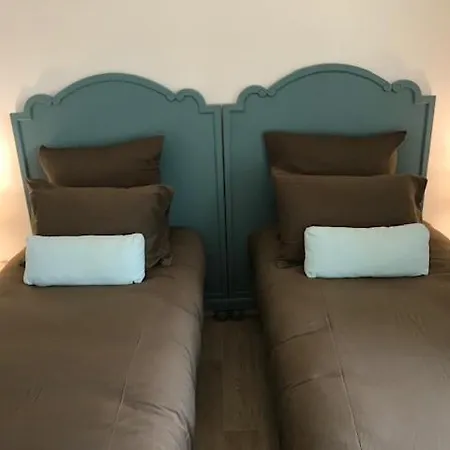 Lägenhet Louise De La Maison Saint-josse